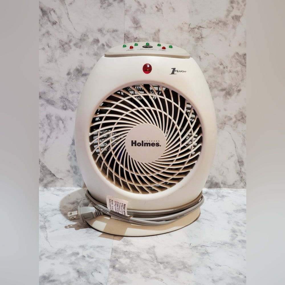 Holmes Compact Heater Fan HFHVP2 1500 Watt Space Heater - Picture 2 of 6